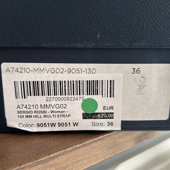 Never worn - Picture 5 of 5